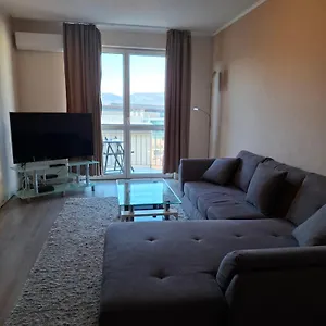 Apartament Flat At The Edge Of The Center + Parking, Budapeszt